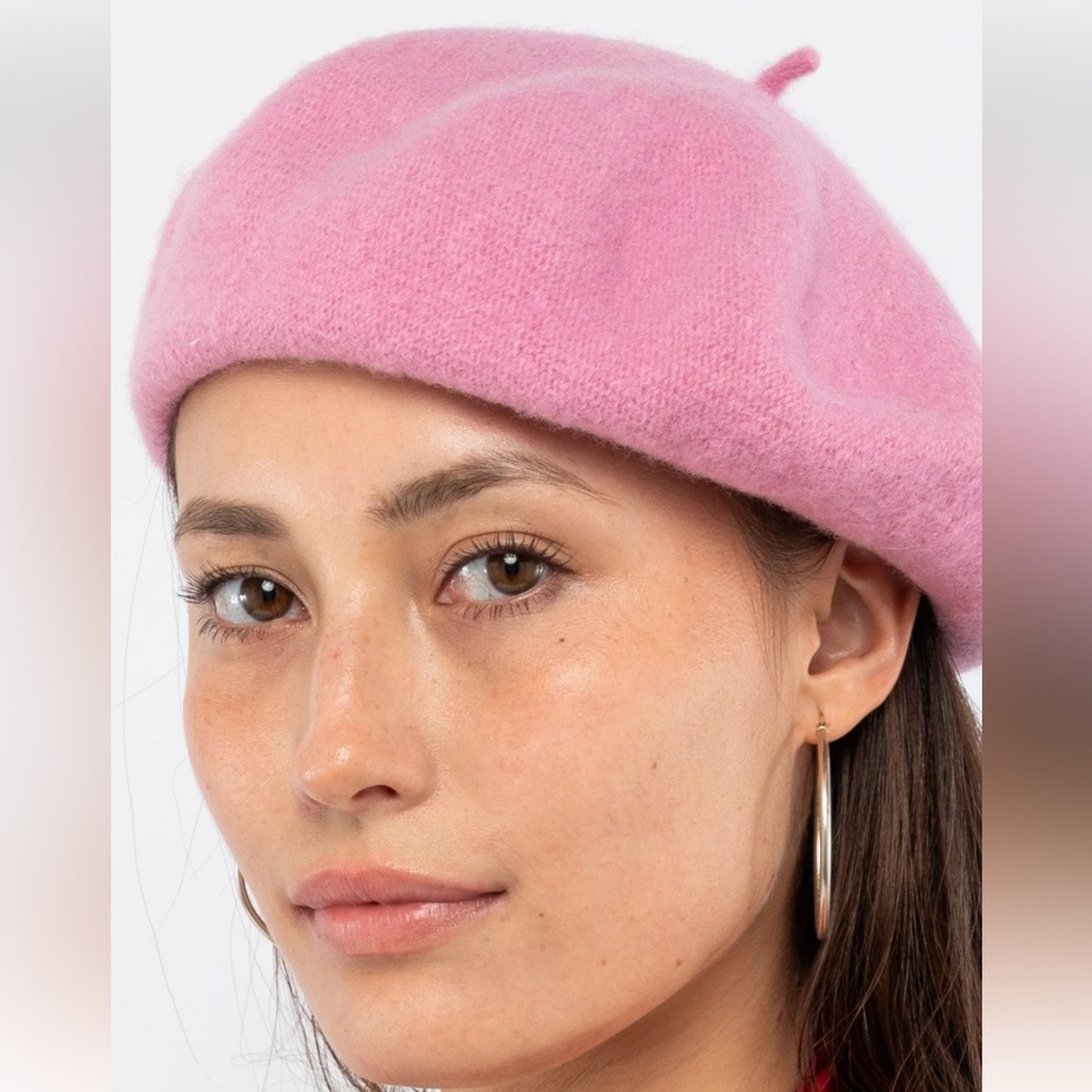 Elegant 100% wool Pink Beret for Women